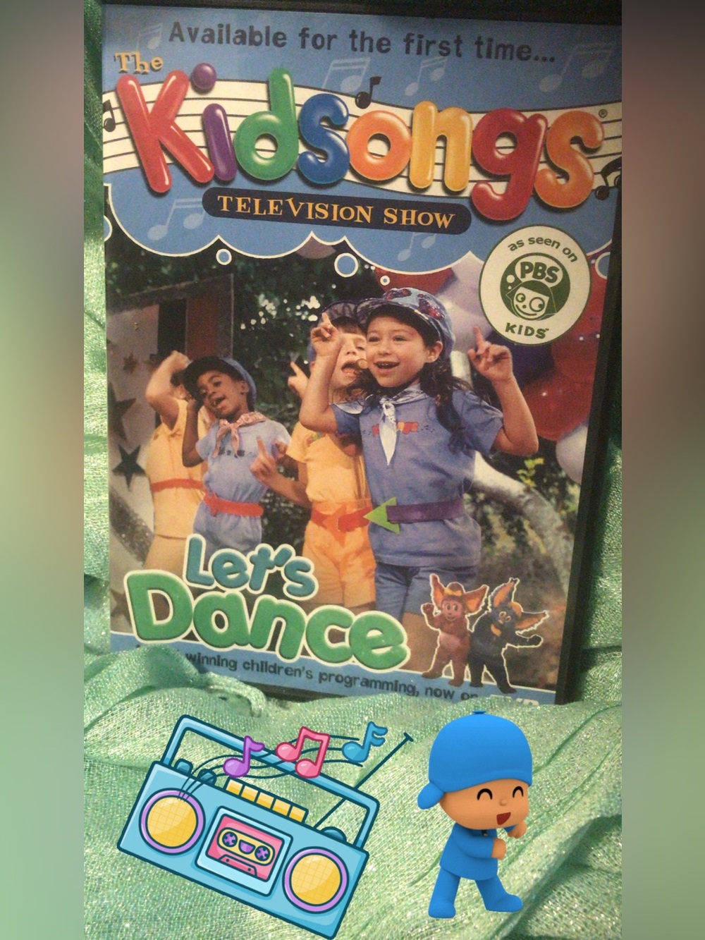 Kidsongs.    DVD Let's Dance